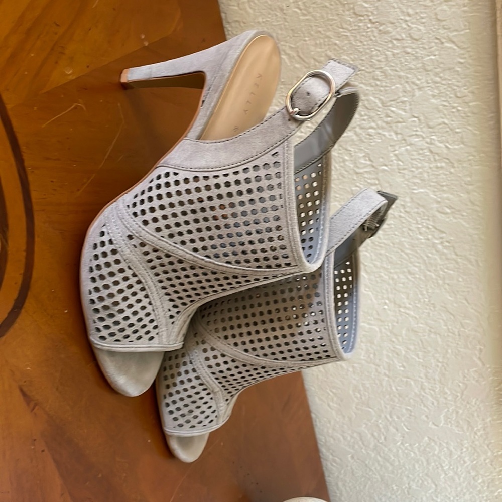 Kelly & Katie Berillan Sandel Heel